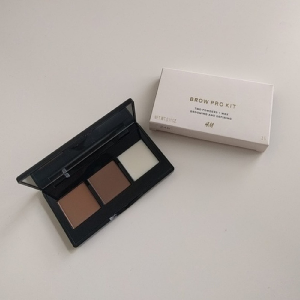 ✨3/$15✨ H&M Brow Pro Kit - Chocolate